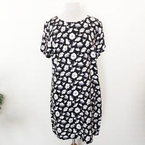 NWT Fashion Union Black Floral Daisy Shift Dress